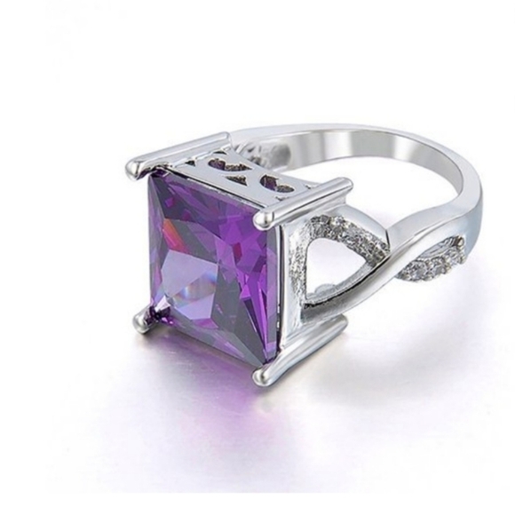 Women's Rhinestone ring - Picture 9 of 9